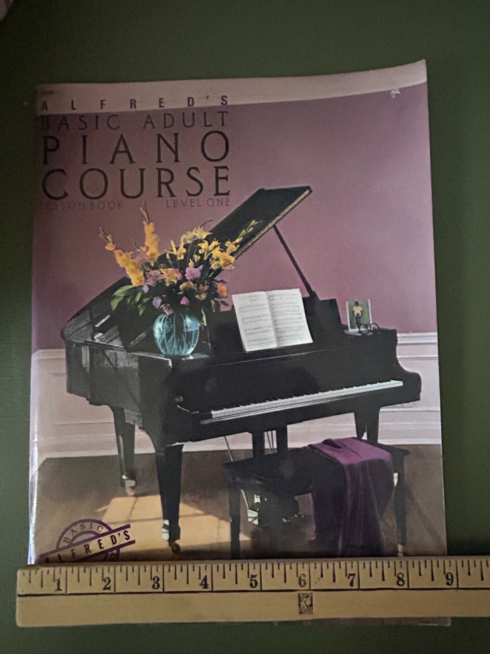 Alfred's Basic Adult Piano Course: Lesson Book Level One - Picture 5 of 6